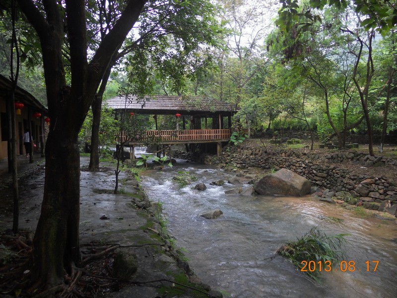 台风过后继续溯溪源