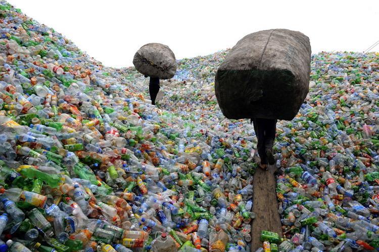 塑料垃圾堆