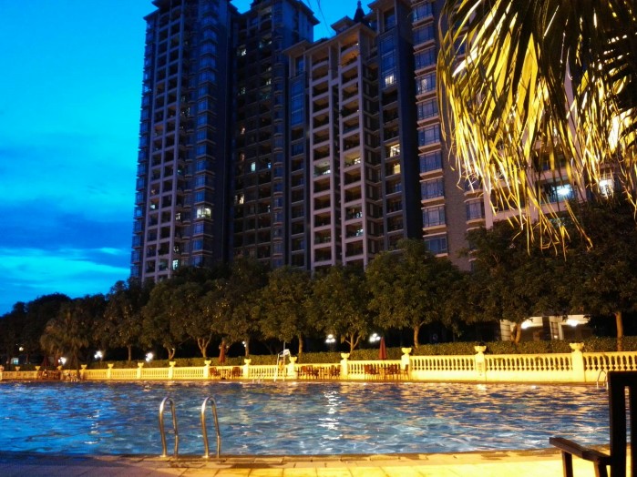东湖洲游泳